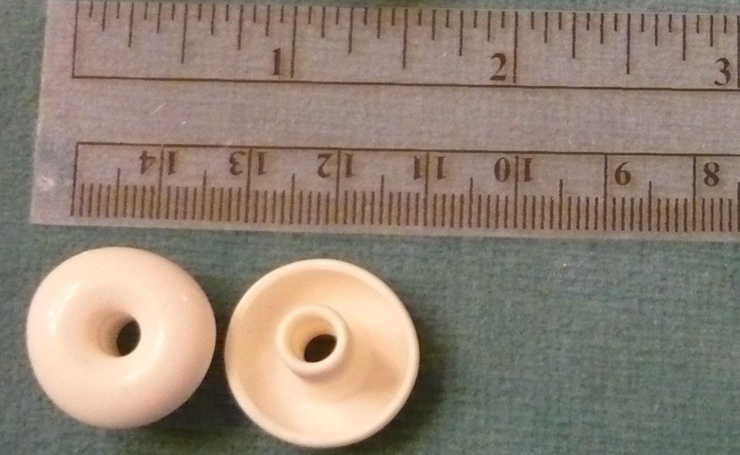 Eartips (mushroom): deluxe soft white silicone